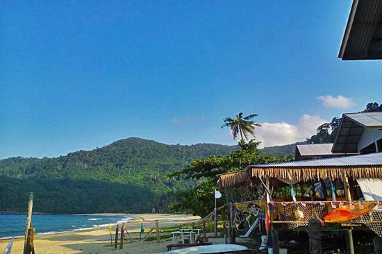 Beachfront Hut Upstairs Astra - Beach Shack Chalet Kampong Juara Buitenkant foto